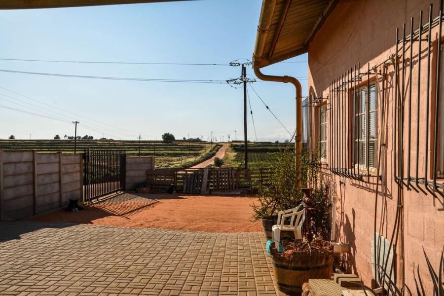 Commercial Property for Sale in Vredendal Rural Western Cape